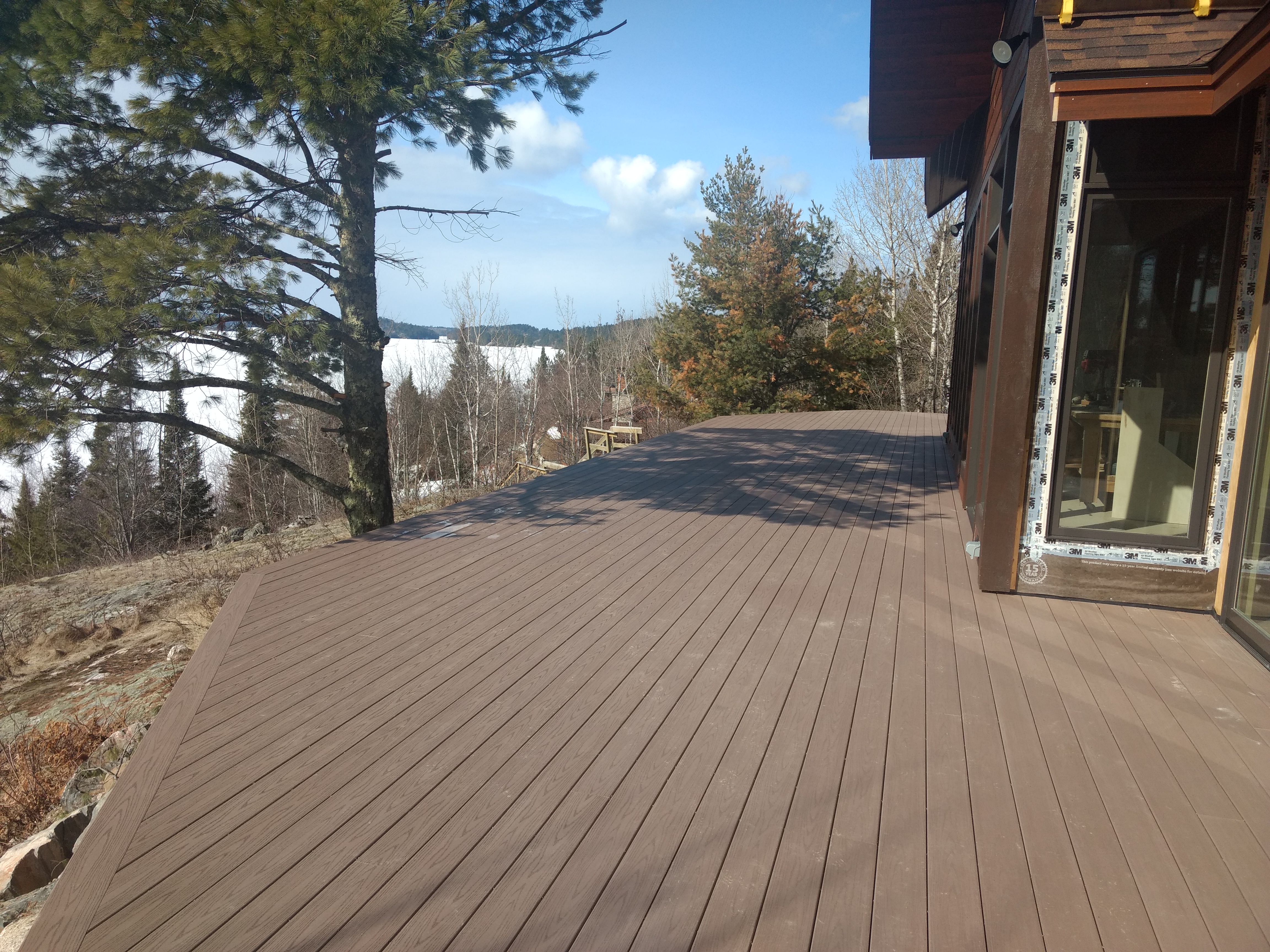 Finished Azek Decking 4-1-19 (2)