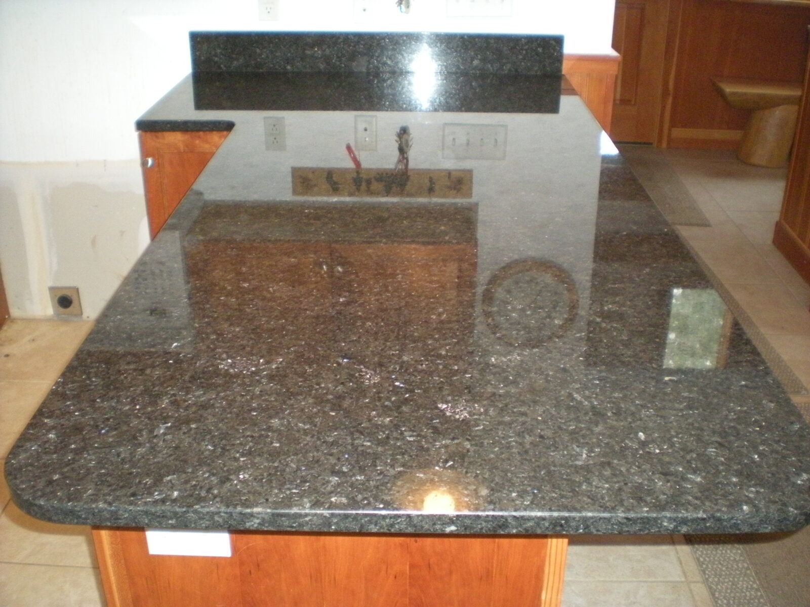 mesabi black granite shine