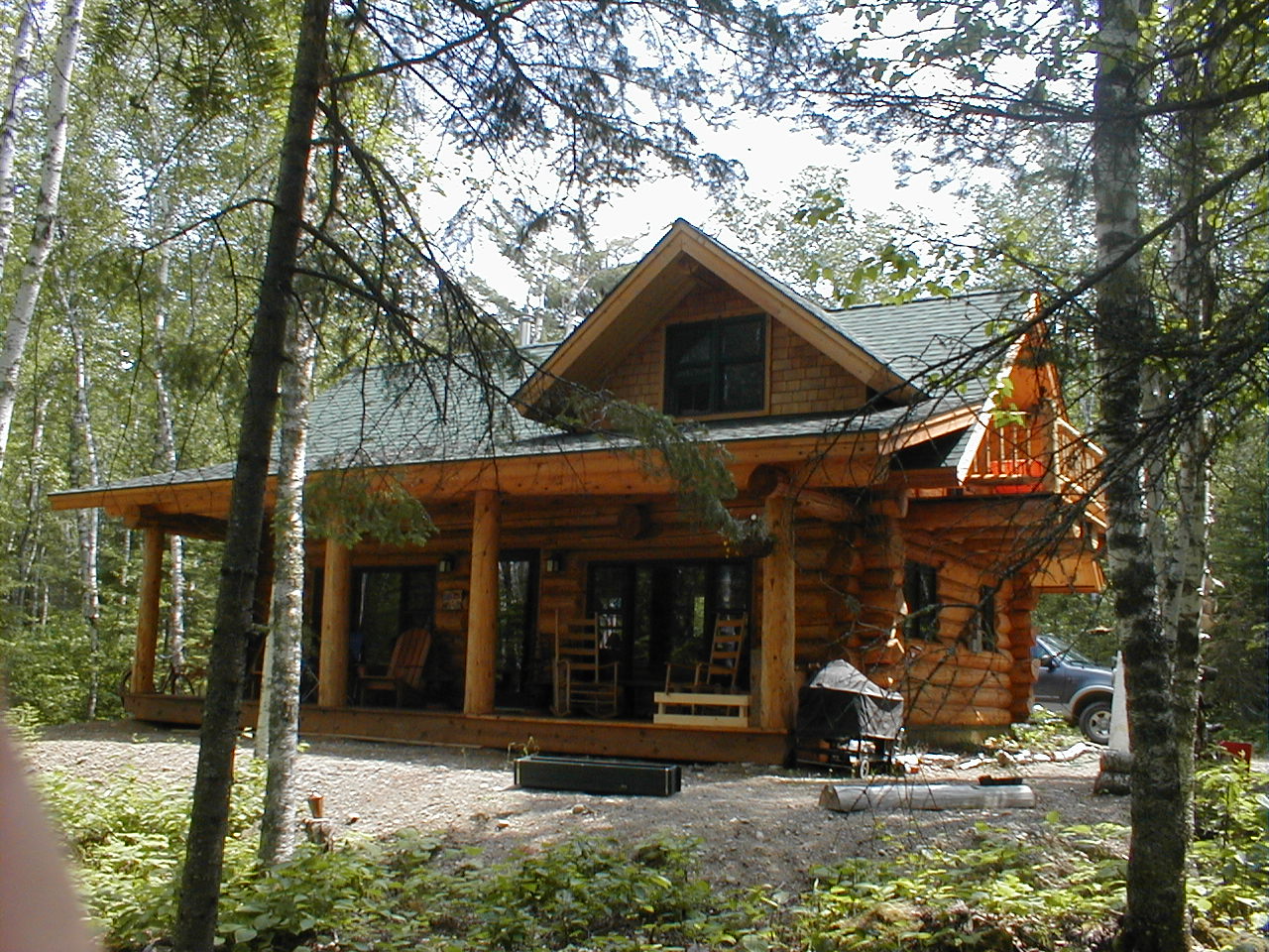 log-timber-custom-lake-home-builder